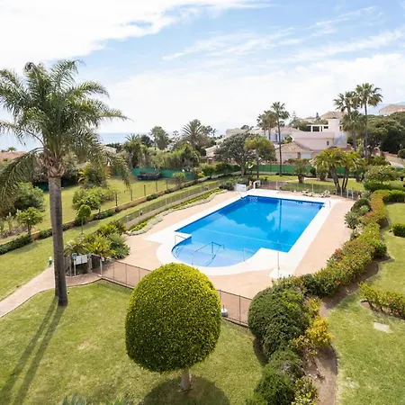 Homeforguest Front Line In Hacienda Playa Appartement Marbella